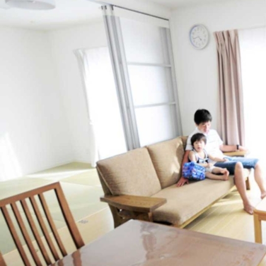 シンプルモダンなリビング