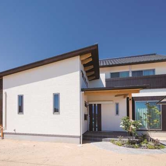 和モダンな外観