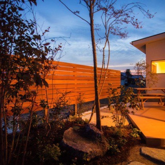 和モダンなエクステリア